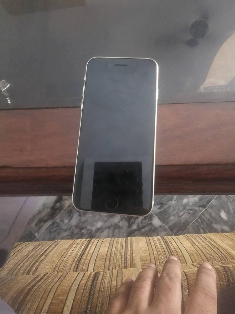 Apple iPhone SE 1