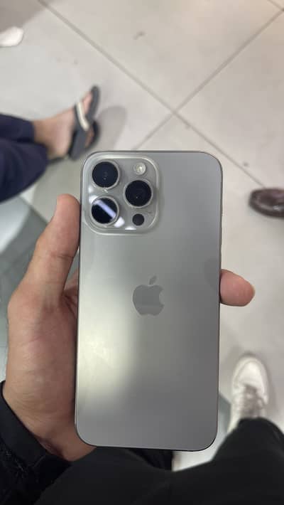 Apple iPhone 15 Pro Max jv