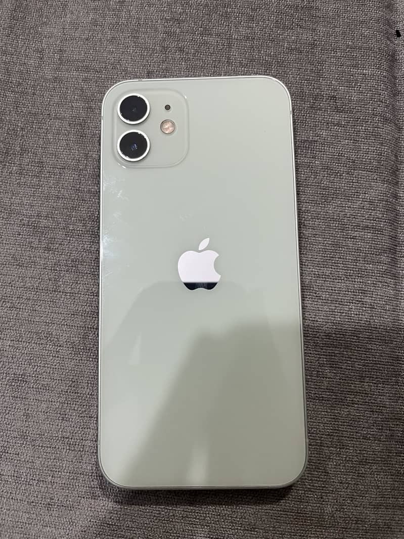 Apple iPhone 12 1