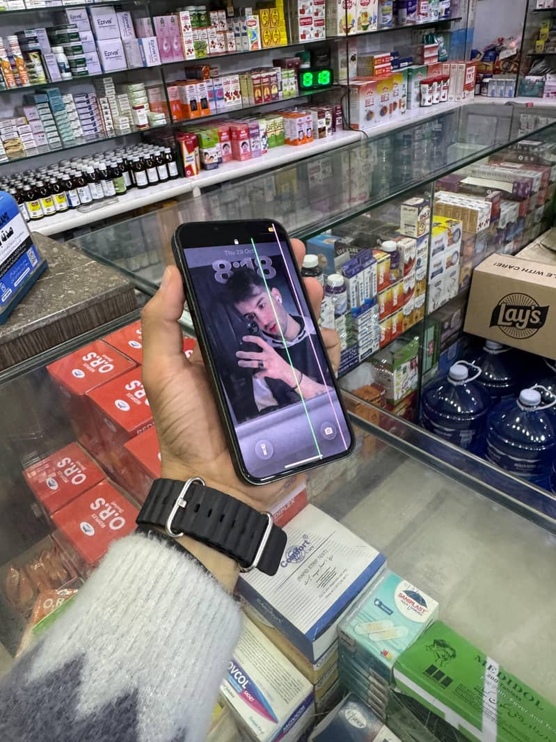 Apple iPhone 13 7