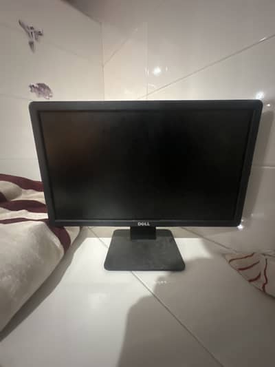 Dell LCD monitor 19 inch 10/9 condition all ok