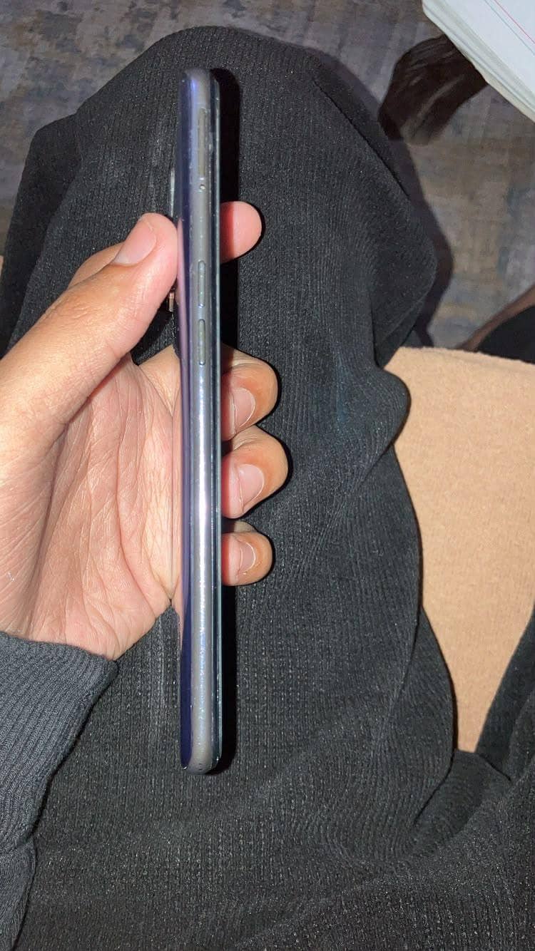 OPPO A95 1