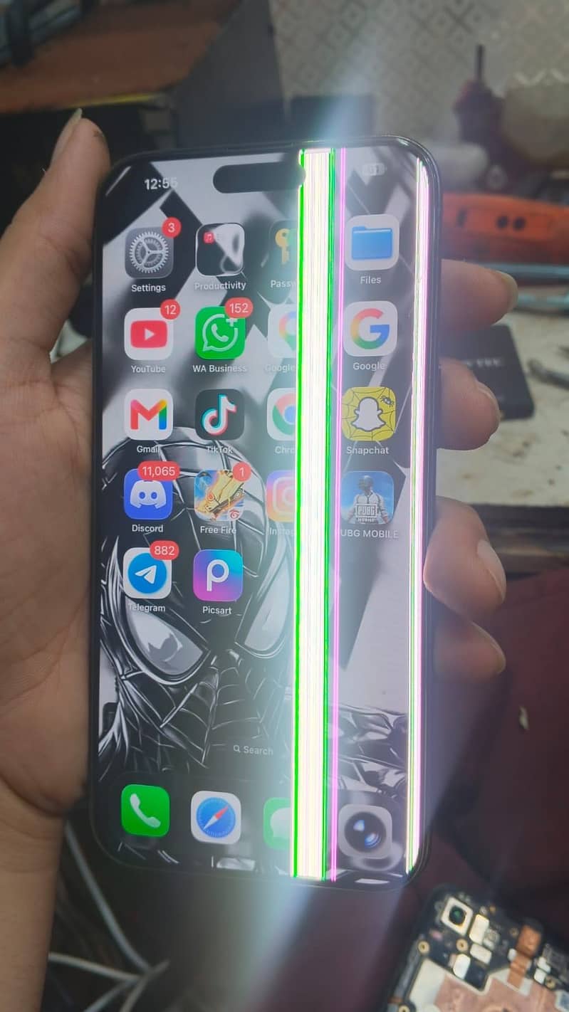 Apple iPhone 15 Pro Max 0