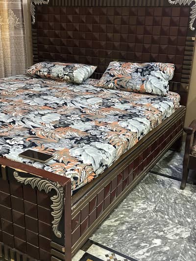 Stylish bed like new for sale with spring matress