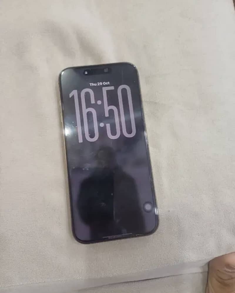 Apple iPhone 16 Pro Max 0