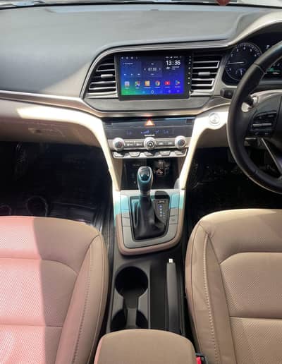 Hyundai Elantra GLS 2022