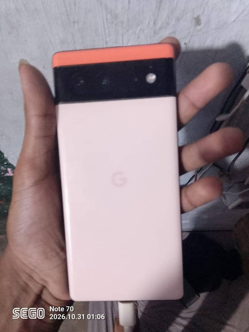 Google Pixel 6 4