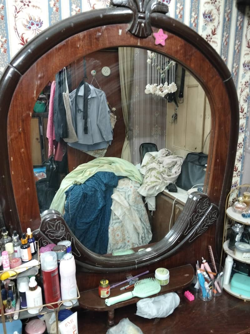 Dressing Table 2