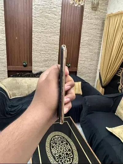 Apple iPhone XS