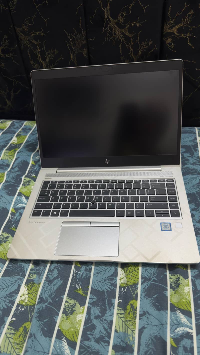 HP ELITEBOOK 1