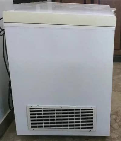 Waves deep freezer