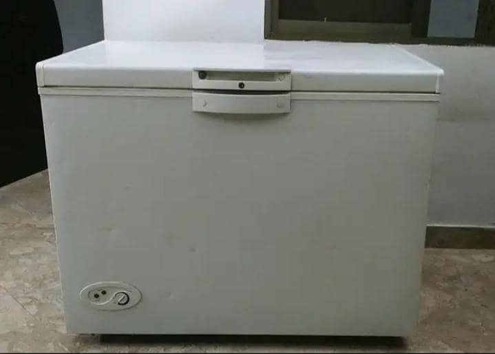 Waves deep freezer 1