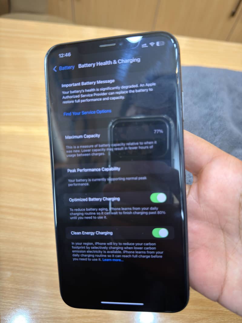 Apple iPhone XS Max 7