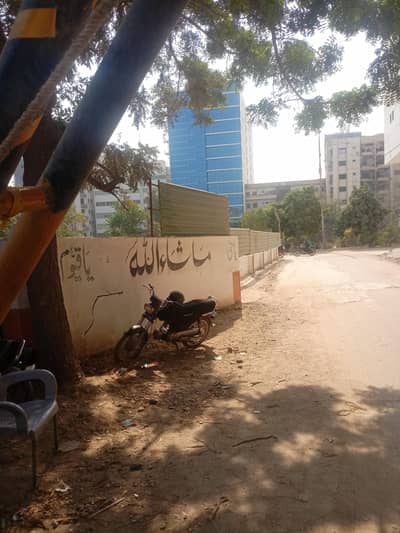 dha phase 2 1000 yeards old bunglow 5 bad dd on first central lane prime loctin