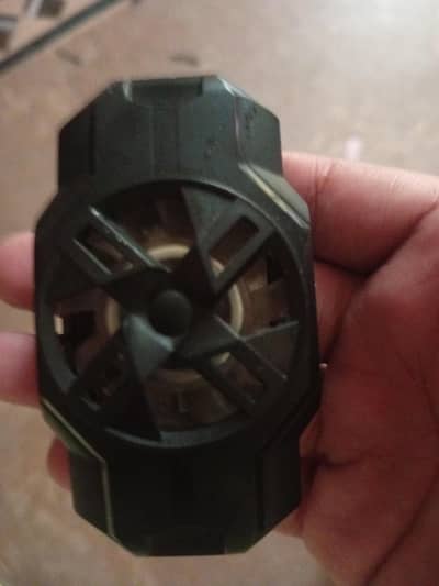 Mobile cooling fan