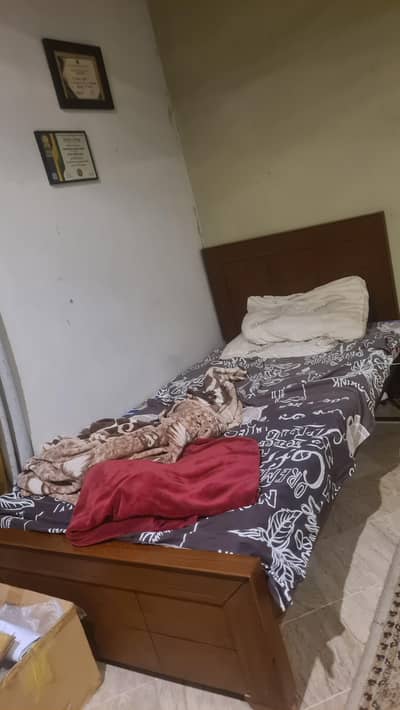 Single bed for sale