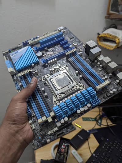 Asus X79 Motherboard and Core i 7 3820 CPU