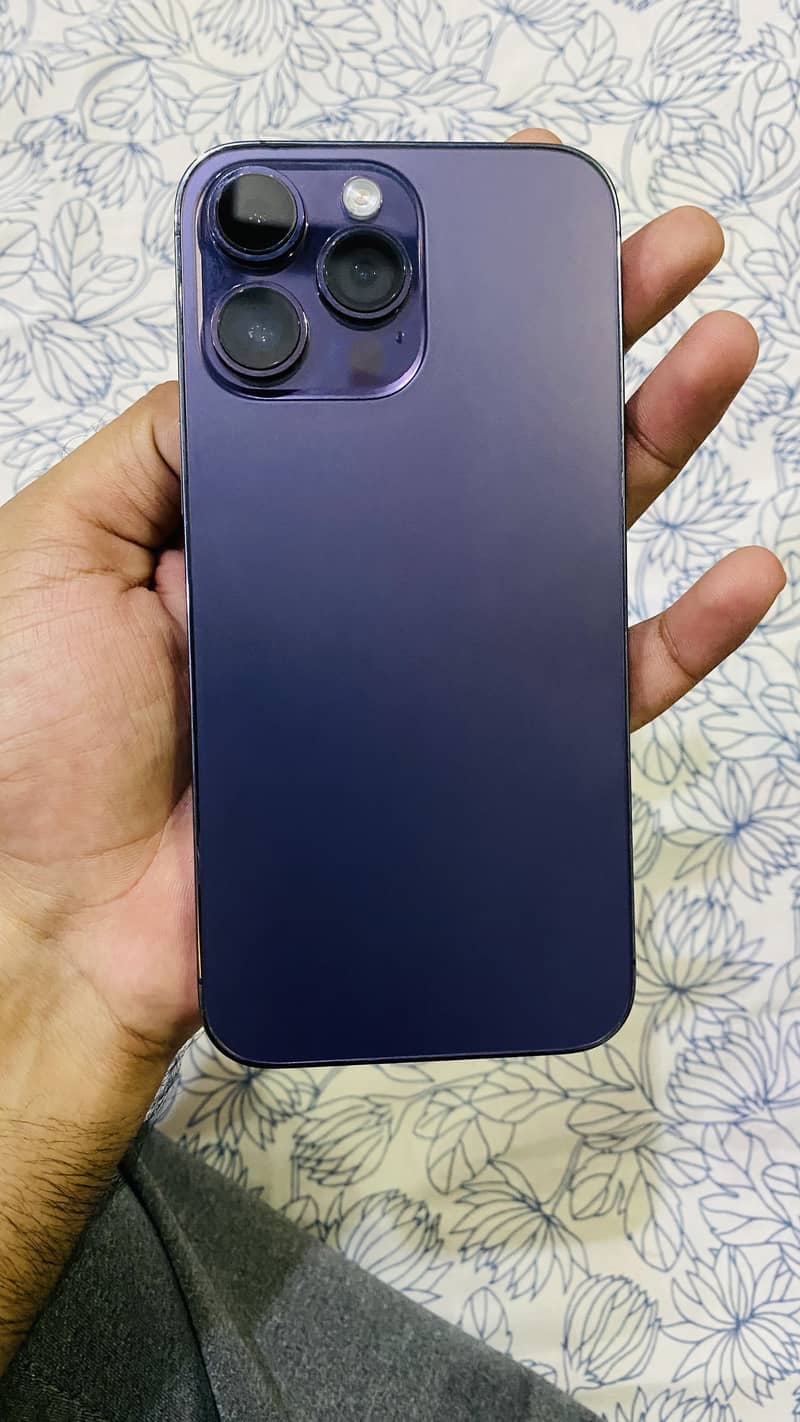 Apple iPhone 14 Pro Max 0