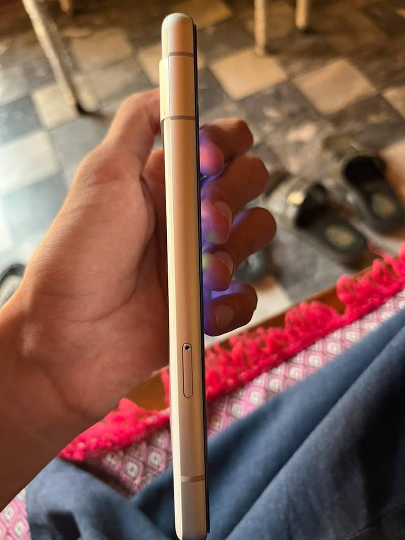 Google Pixel 7a 3