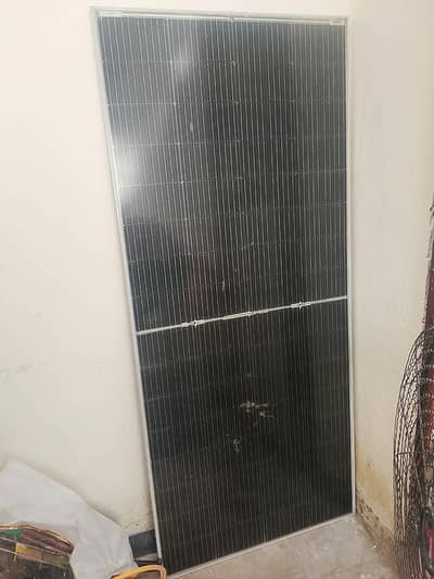 solar plate and Battery