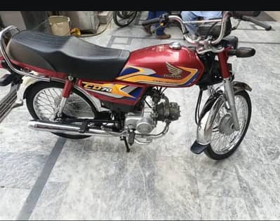 Honda 70 bht achi baki
