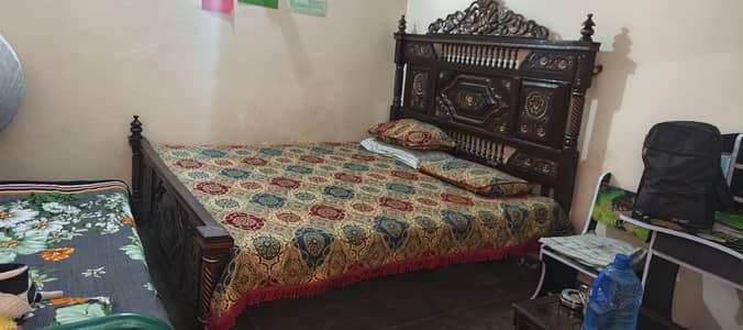 urgent sale  used bed set  with side table