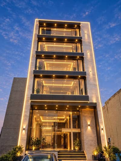 8 marla brand new commercial plaza for rent in valeancia town lahore