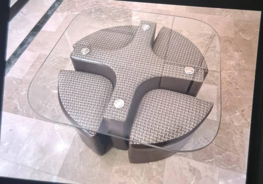 Glass Central Table 0