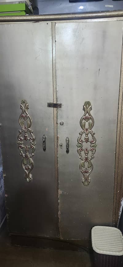antique style wardrobes