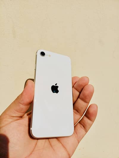 Iphone SE DUAL SIM PTA APPROVED