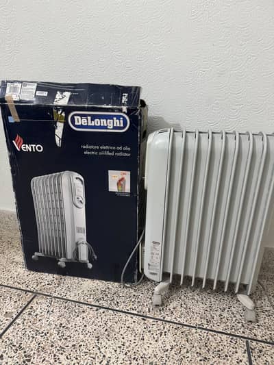 DELONGHI OIL HEATER V550920