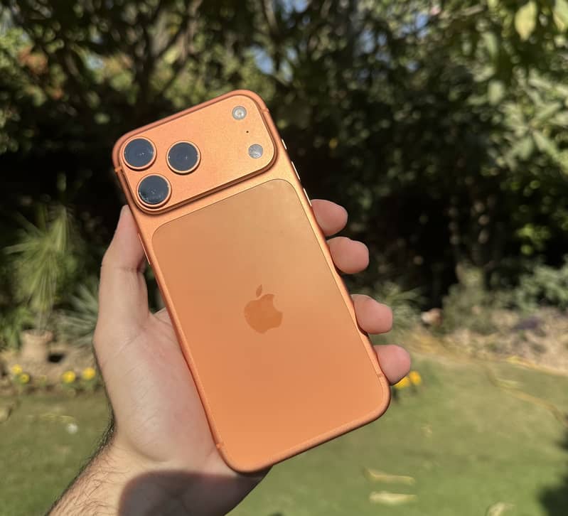 Apple iPhone 17 Pro Max 1