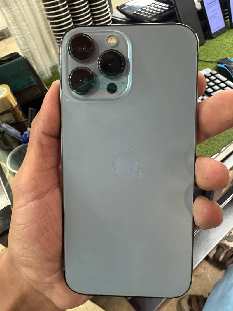 iphone 13 Pro Max 1