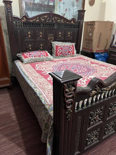 King size bed with side tables