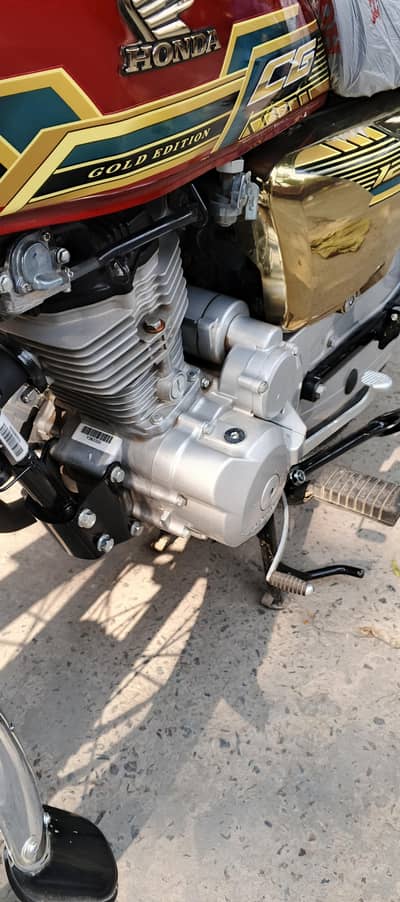 Honda 125 Golden edition