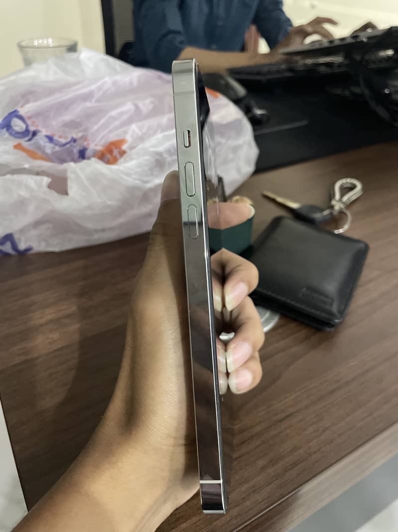 Iphone 14 pro max 1