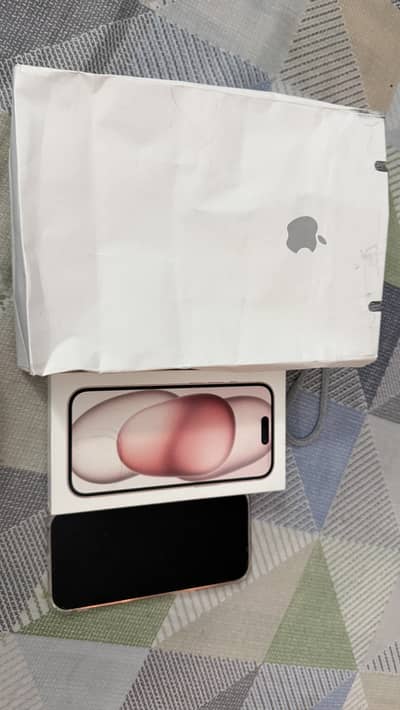 Apple iPhone 15