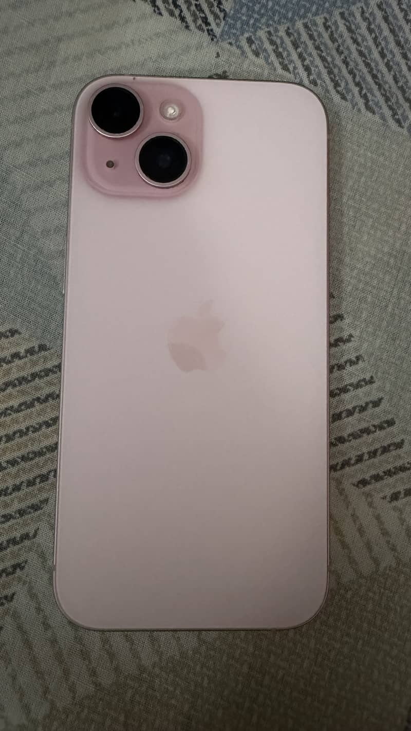 Apple iPhone 15 3