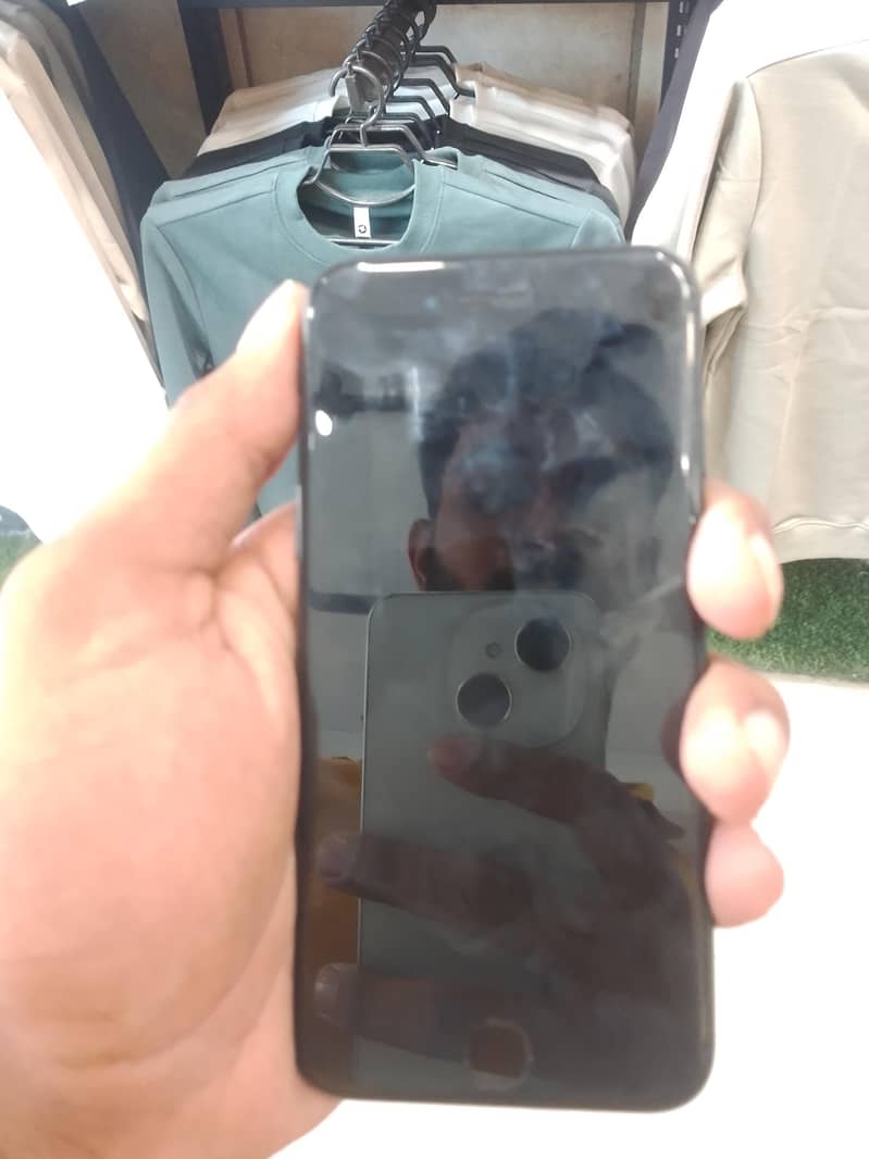 Apple iPhone SE 3