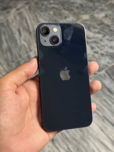 Apple iPhone 13