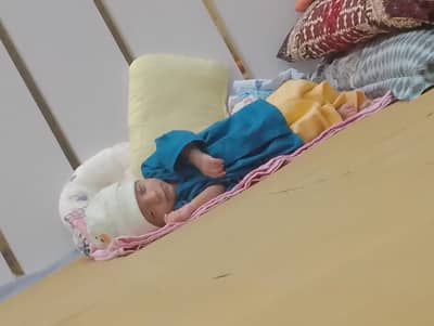 salon chair and kdhai silai machain