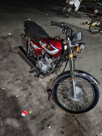 honda 125 only call  03235976666