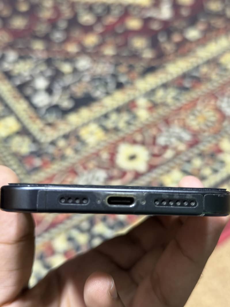 Apple iPhone 15 Pro Max 1