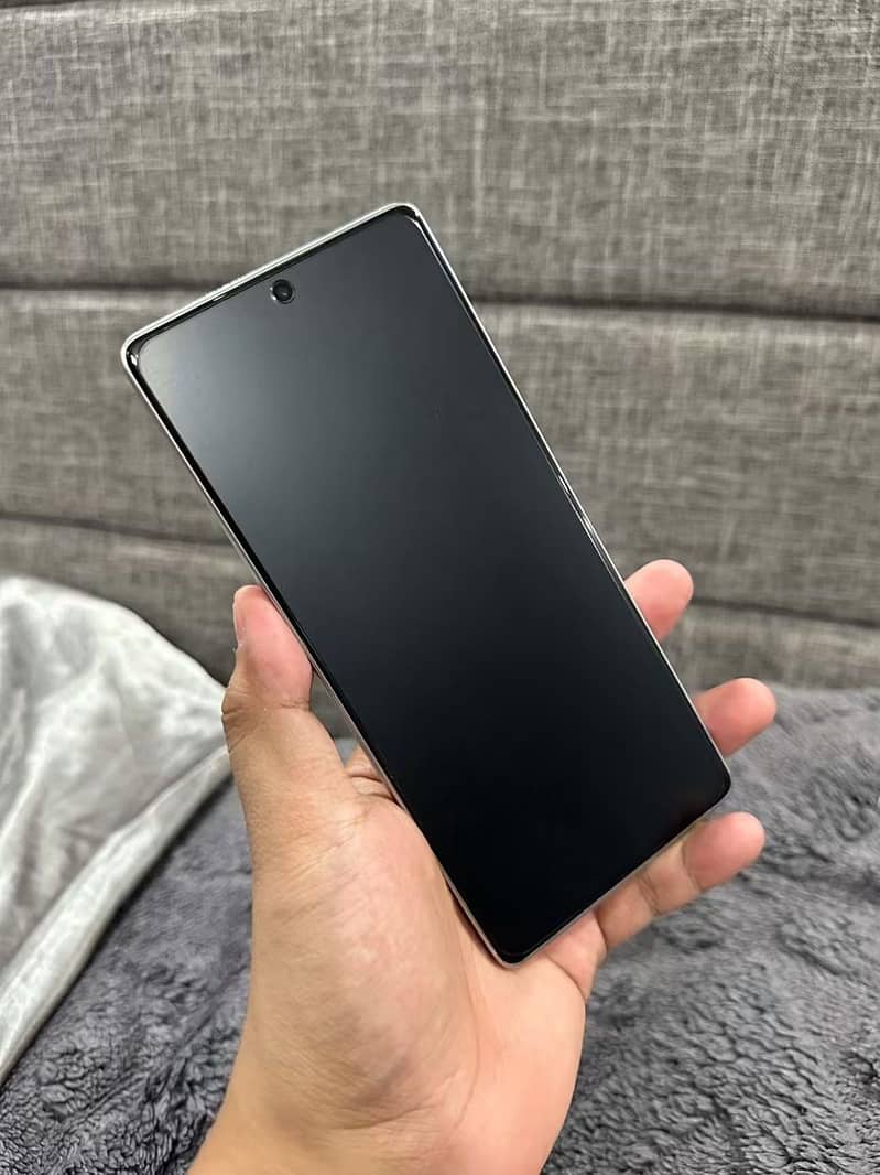 Tecno CAMON 30 Pro 5