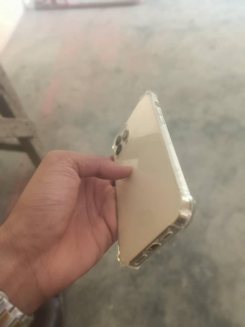 Apple iPhone 12 Pro Max 2