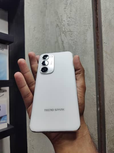 Tecno Spark 40 Pro Plus