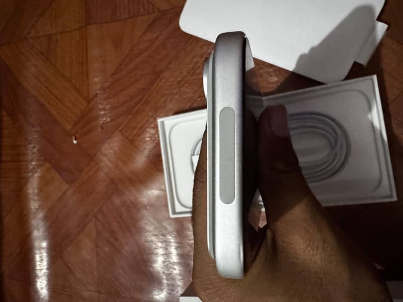 Apple iPhone 17 Pro Max 1