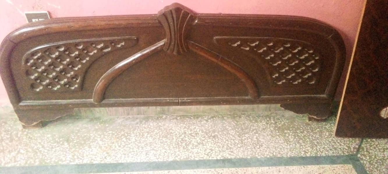 Double size bed 2