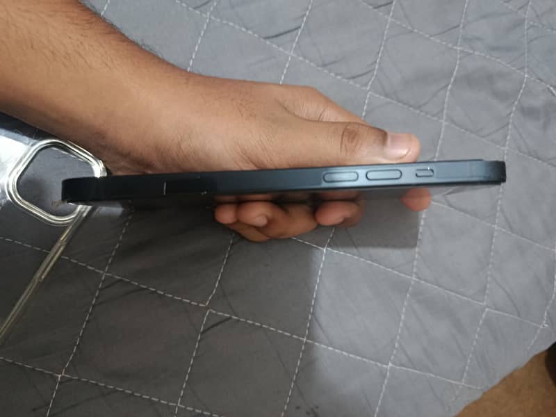 Apple iPhone 14 plus 0