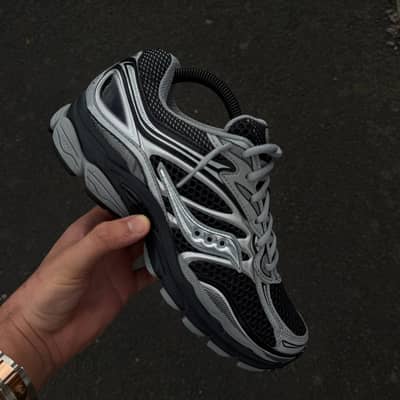Saucony  shoes